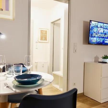 Modernes Studio-apartment Mit Privatem Stellplatz Fuer Bis Zu 4 Personen Naehe Mosel & Weinberge Und Stadtnah * Coblença