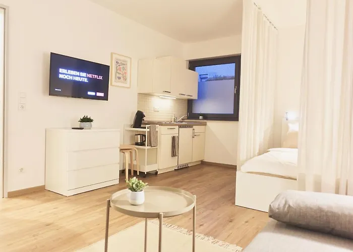 Modernes Studio-apartment Mit Privatem Stellplatz Fuer Bis Zu 4 Personen Naehe Mosel & Weinberge Und Stadtnah Apartamento *