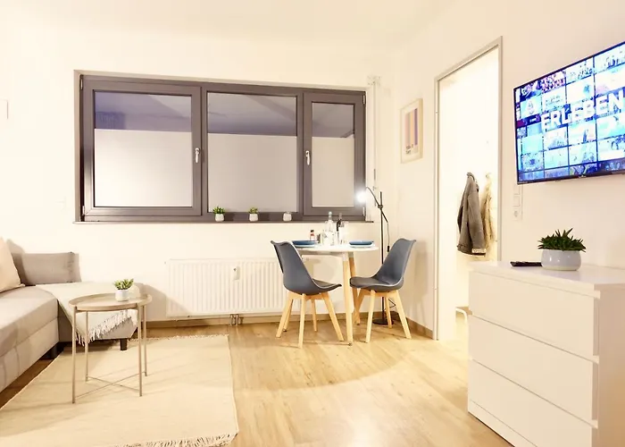 Modernes Studio-apartment Mit Privatem Stellplatz Fuer Bis Zu 4 Personen Naehe Mosel & Weinberge Und Stadtnah * Coblença