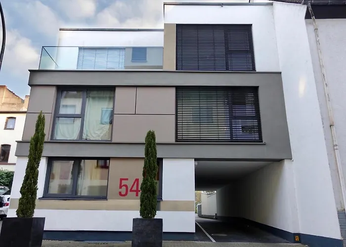 Modernes Apartment, Stadtnah, Stellplatz, Nähe Mosel *